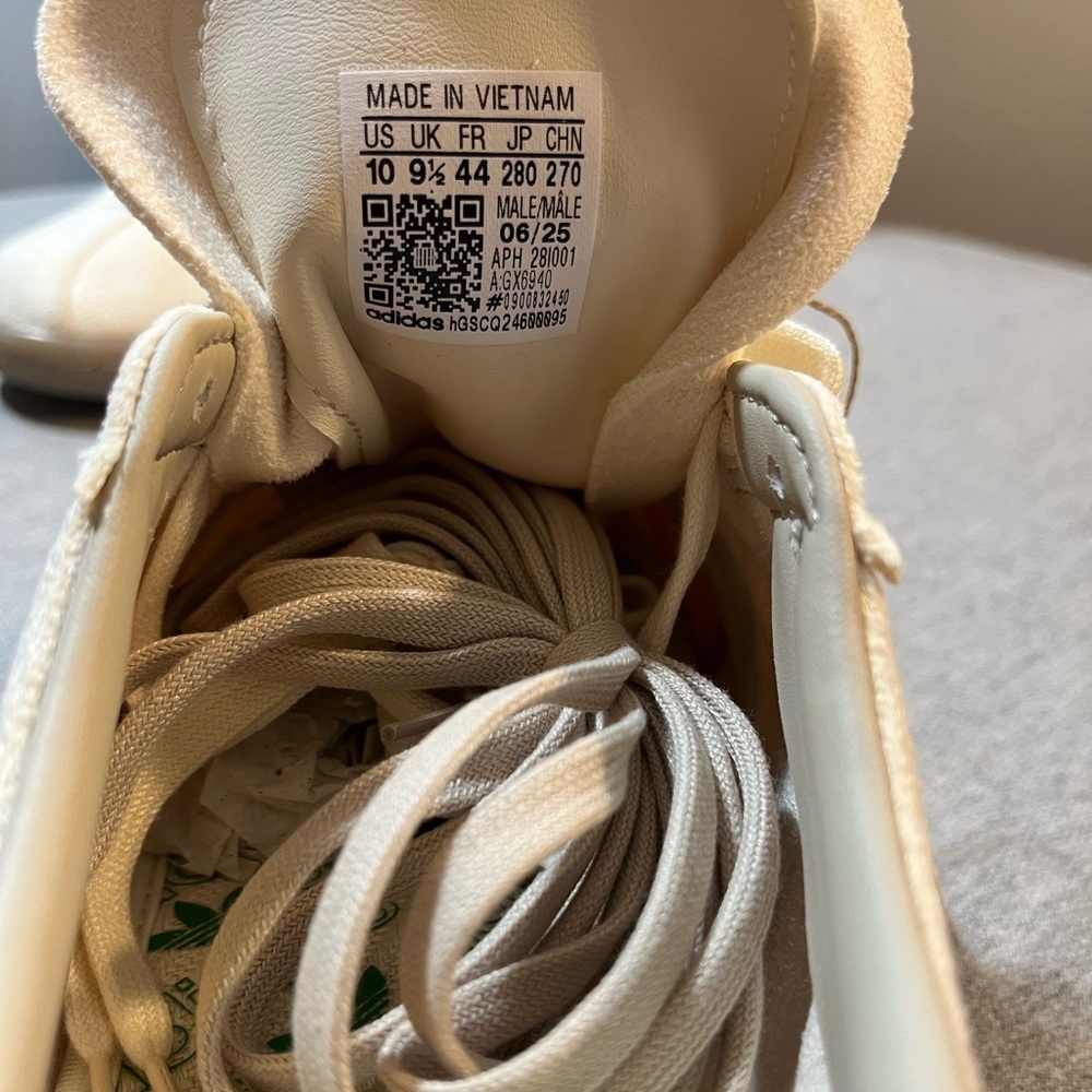 Adidas Tobacco Gruen Cream Bliss White Suede Sneakers Men's Size 10 GX6940 - Picture 10 of 10